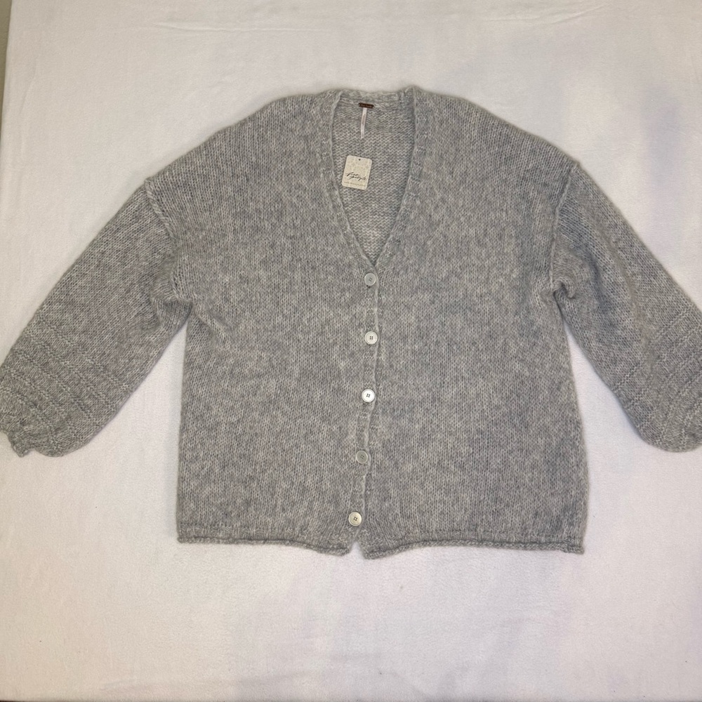 Free People Marina SoftSpun Cardigan Light Heather Grey Alpaca Wool Large NWT - Picture 3 of 12